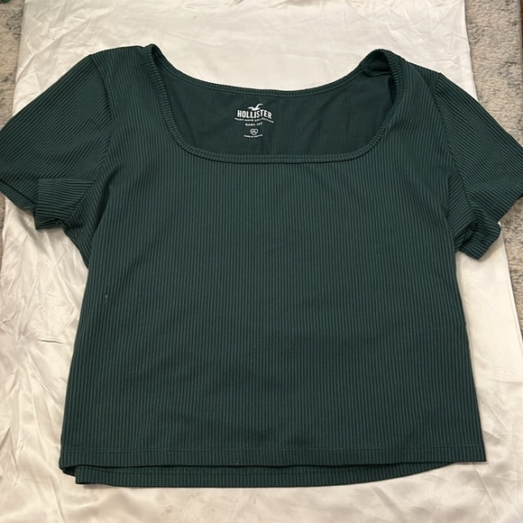 Green Hollister baby tee green - Picture 2 of 2